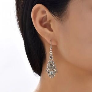 Flower Zinc Alloy Pendant Vintage Hook Earrings